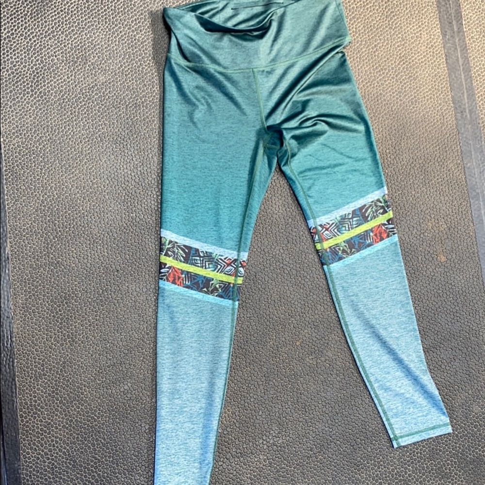 Shape Leggings